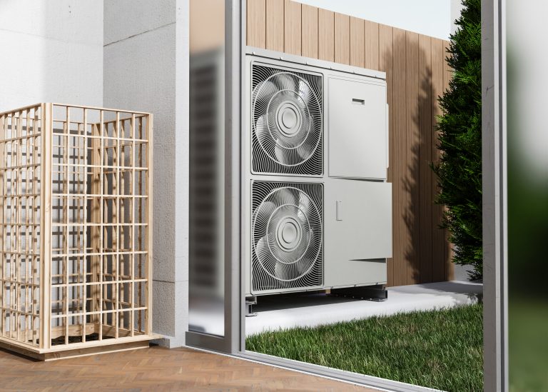 prix d une pompe à chaleur air eau moderne installée à l'extérieur d'une maison